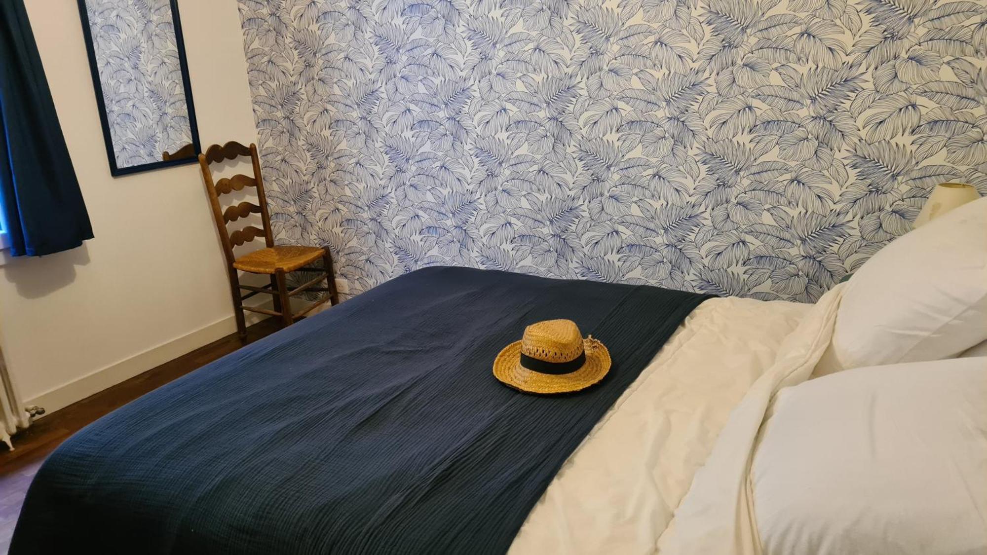 Vila La Taniere Gueures Pokoj fotografie